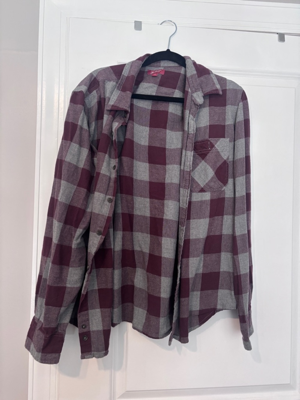 Men’s checkered button down - Picture 1 of 2
